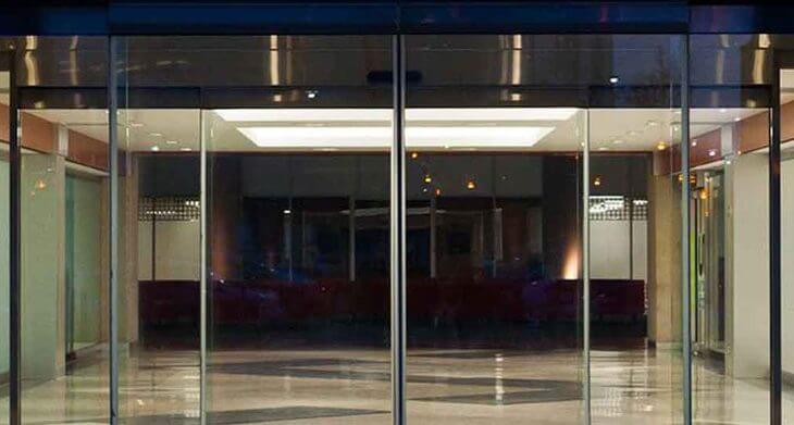 Những công dụng của cửa kính tự động